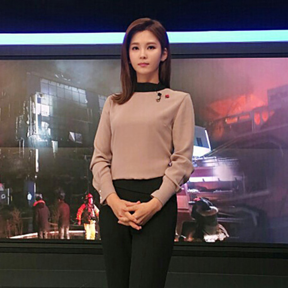 SBS 최혜림 아나운서 방송협찬 [리본 타이 블라우스]